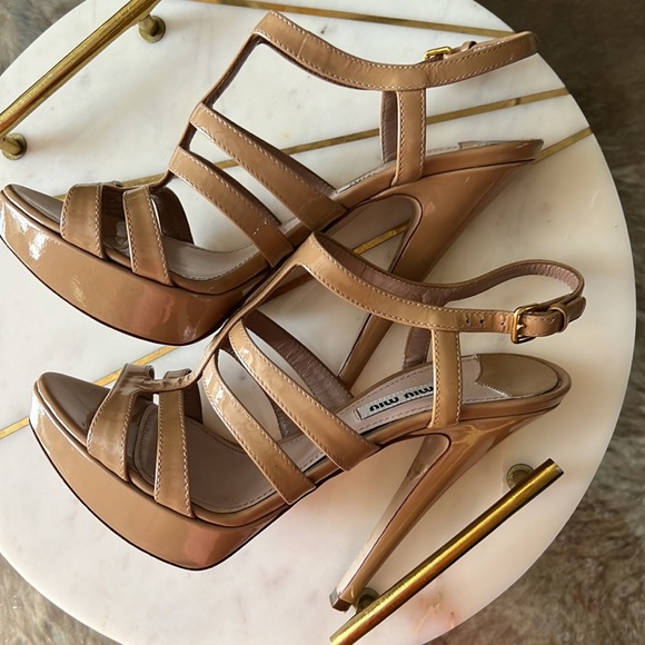 Miu Miu patent leather platform heels - Picture 7 of 11